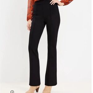 LOFT XL tall Pintucked Pull On Flare Pants in Sculpting Ponte